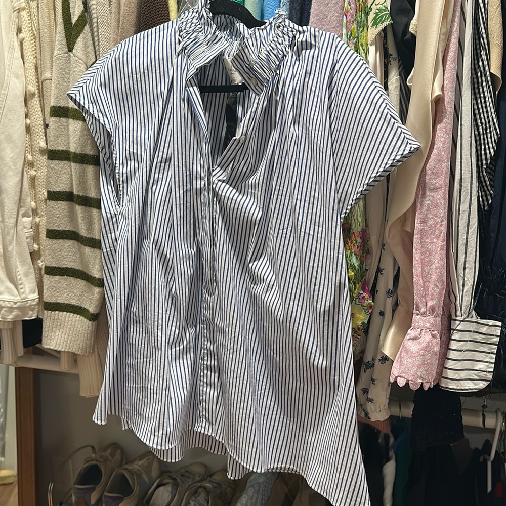 NWT pomander place blue and white stripped blouse